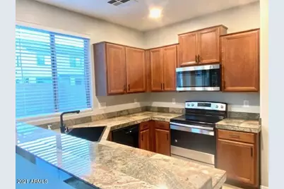 3657 E Hyatt Lane, Gilbert, AZ 85295 - Photo 2