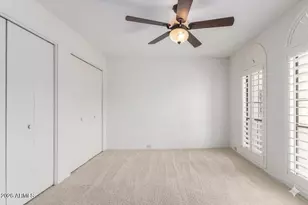 1930 E Linger Ln, Phoenix, AZ 85020 - Photo 16