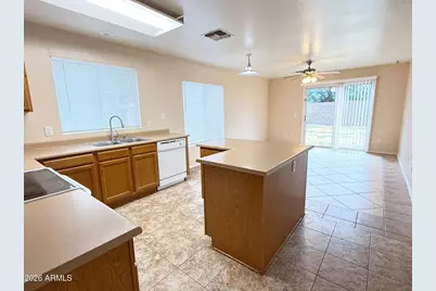 11829 W Shaw Butte Drive, El Mirage, AZ 85335 - Photo 6