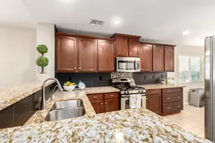 2053 E Saddlebrook Ct, Gilbert, AZ 85298 - Photo 8