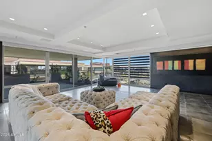 7137 E Rancho Vista Dr, Scottsdale, AZ 85251 - Photo 4