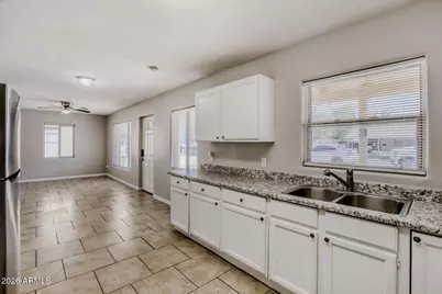 6132 N 35th Drive, Phoenix, AZ 85019 - Photo 14