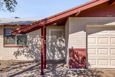 2952 N 53rd Drive, Phoenix, AZ 85031 - Photo 2