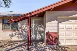 2952 N 53rd Dr, Phoenix, AZ 85031 - Photo 2