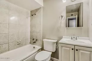 2952 N 53rd Dr, Phoenix, AZ 85031 - Photo 20