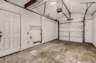 2952 N 53rd Dr, Phoenix, AZ 85031 - Photo 26