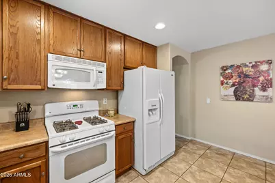 12807 W Desert Mirage Drive, Peoria, AZ 85383 - Photo 10