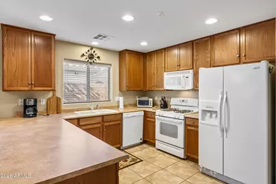 12807 W Desert Mirage Drive, Peoria, AZ 85383 - Photo 8