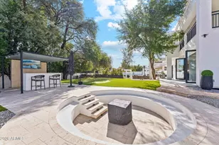 12233 S Running Bear Ct, Phoenix, AZ 85044 - Photo 2