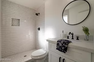 1800 S Shafer Dr, Tempe, AZ 85281 - Photo 20