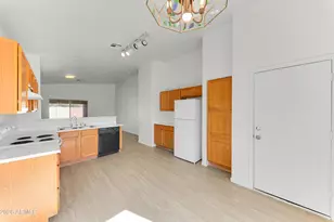 7594 W Citrus Way, Glendale, AZ 85303 - Photo 8