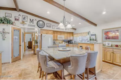 315 E Marconi Avenue, Phoenix, AZ 85022 - Photo 8