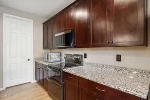 17388 W Bent Tree Dr, Surprise, AZ 85387 - Photo 10