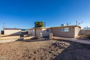 209 Elgin St, Huachuca City, AZ 85616 - Photo 8
