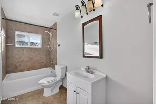 4129 N 35th Way, Phoenix, AZ 85018 - Photo 12