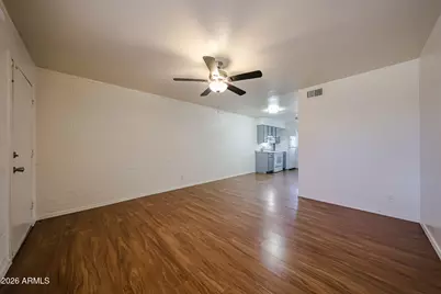 2226 W Heatherbrae Drive #Apt 4, Phoenix, AZ 85015 - Photo 10