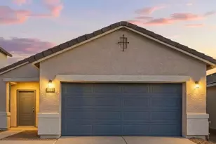 9051 S Palo Verde, Apache Junction, AZ 85120 - Photo 1