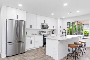 9635 W Appaloosa Dr, Sun City, AZ 85373 - Photo 4