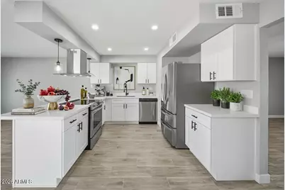 5607 N 73rd Avenue, Glendale, AZ 85303 - Photo 4