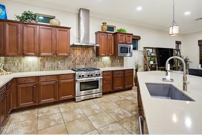 8771 W Jj Ranch Road, Peoria, AZ 85383 - Photo 16