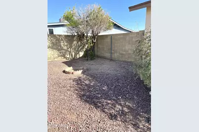 938 S Palo Verde Drive, Apache Junction, AZ 85120 - Photo 18