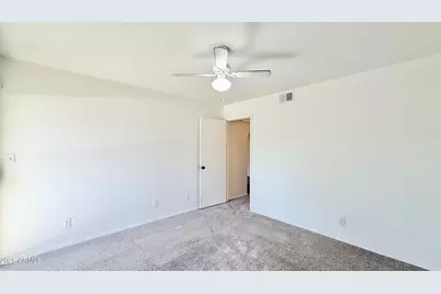 1880 E Morten Avenue #202, Phoenix, AZ 85020 - Photo 8