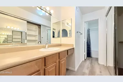 1880 E Morten Avenue #202, Phoenix, AZ 85020 - Photo 14