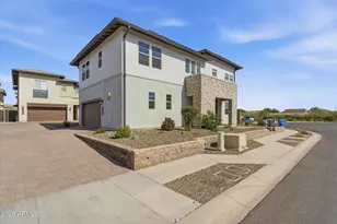 2338 W Gloria Ln, Phoenix, AZ 85085 - Photo 2