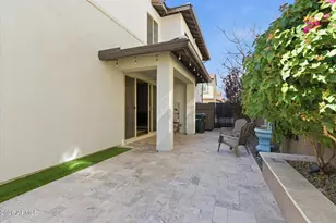 2338 W Gloria Ln, Phoenix, AZ 85085 - Photo 32