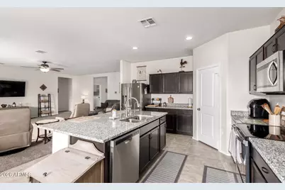 1015 W Descanso Canyon Drive, Casa Grande, AZ 85122 - Photo 8