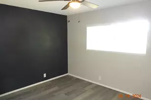 341 E Vogel Ave, Phoenix, AZ 85020 - Photo 10