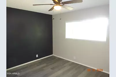 341 E Vogel Avenue #Apt 2, Phoenix, AZ 85020 - Photo 10
