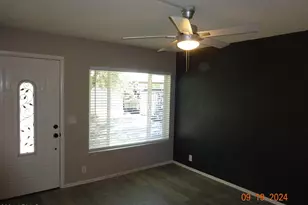 341 E Vogel Ave, Phoenix, AZ 85020 - Photo 6