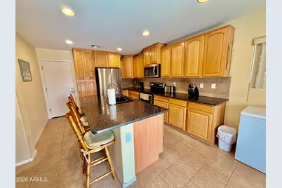 1325 E Brent Court, Casa Grande, AZ 85122 - Photo 8