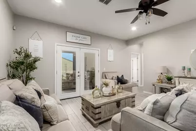 8224 W Pueblo Avenue, Phoenix, AZ 85043 - Photo 6