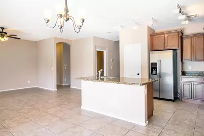 401 S 166th Drive, Goodyear, AZ 85338 - Photo 4