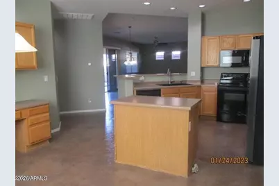 10164 S 185th Avenue, Goodyear, AZ 85338 - Photo 4