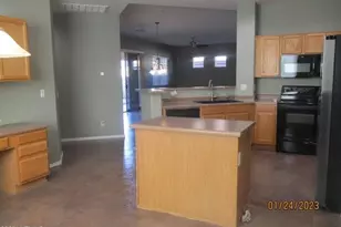 10164 S 185th Ave, Goodyear, AZ 85338 - Photo 4