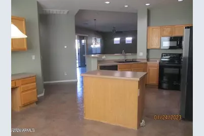 10164 S 185th Avenue, Goodyear, AZ 85338 - Photo 4