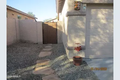 10164 S 185th Avenue, Goodyear, AZ 85338 - Photo 6