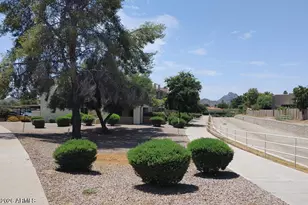 4019 E Charter Oak Rd, Phoenix, AZ 85032 - Photo 20