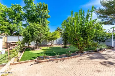 1212 E McLellan Boulevard, Phoenix, AZ 85014 - Photo 26