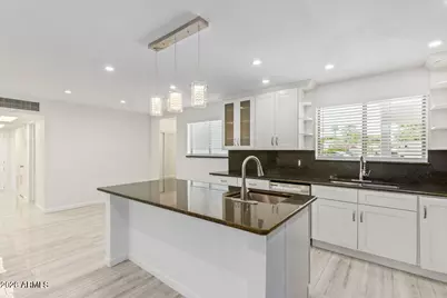 1212 E McLellan Boulevard, Phoenix, AZ 85014 - Photo 12