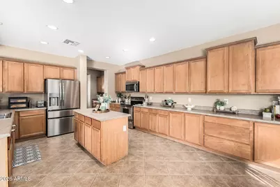 14317 W Lisbon Lane, Surprise, AZ 85379 - Photo 12