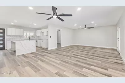 7922 W Clayton Drive, Phoenix, AZ 85033 - Photo 8