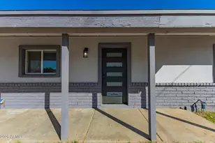 7922 W Clayton Dr, Phoenix, AZ 85033 - Photo 26