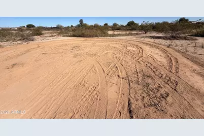 207Xx N 205th (503-47-129) Avenue #1.13 Acres, Wittmann, AZ 85361 - Photo 1