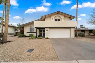 8414 E Stella Ln, Scottsdale, AZ 85250 - Photo 2