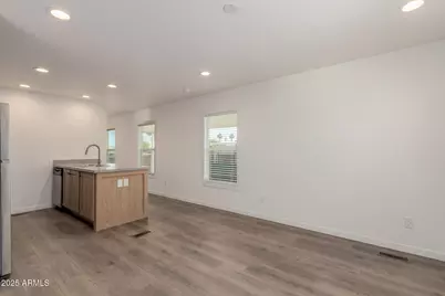 5201 W Camelback Road #E093, Phoenix, AZ 85031 - Photo 4