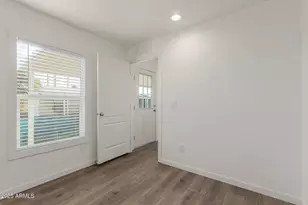 5201 W Camelback Rd, Phoenix, AZ 85031 - Photo 12